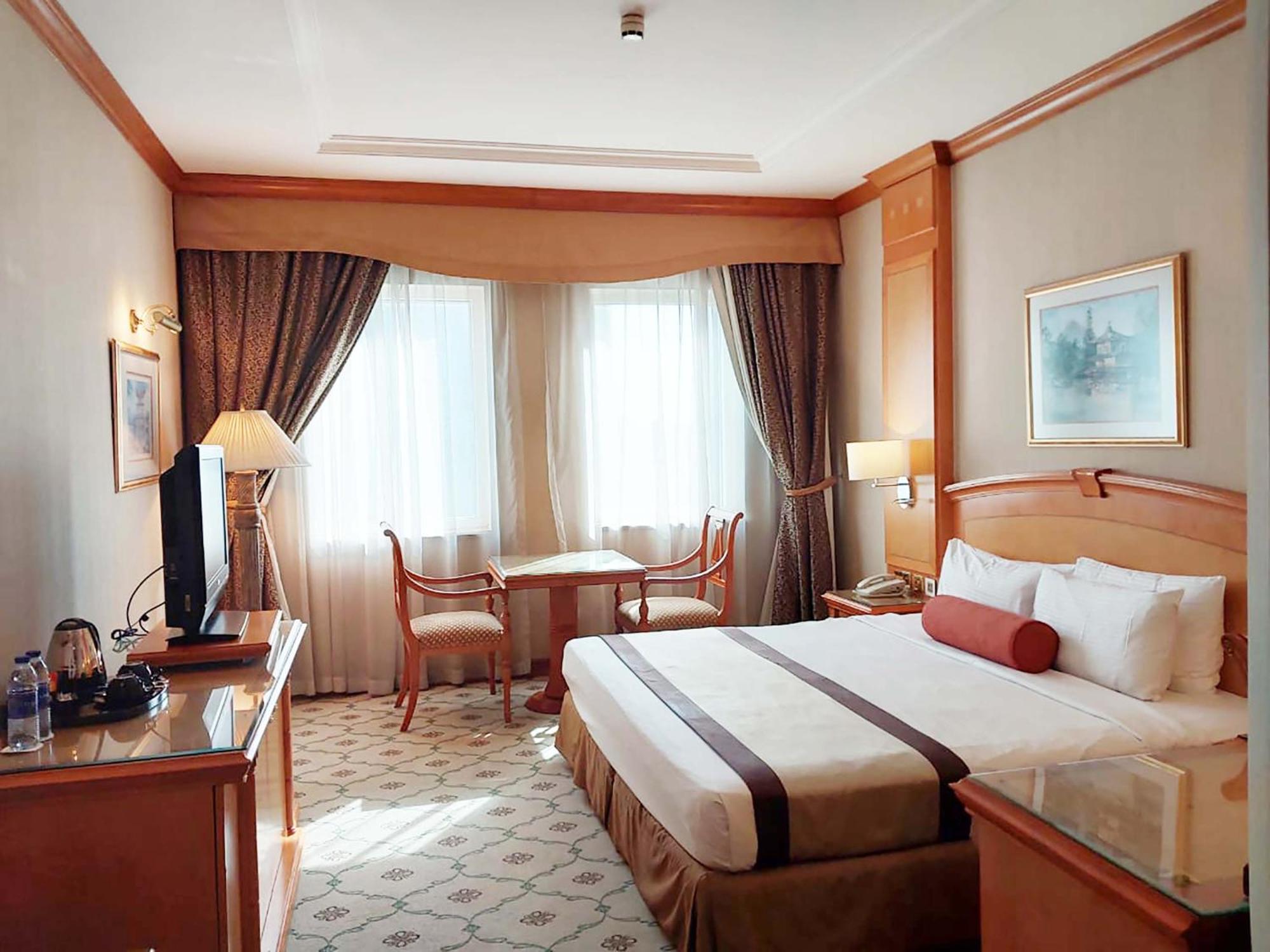 Knight Castle Hotel - Formerly Known As Carlton Palace Hotel Dubai Esterno foto