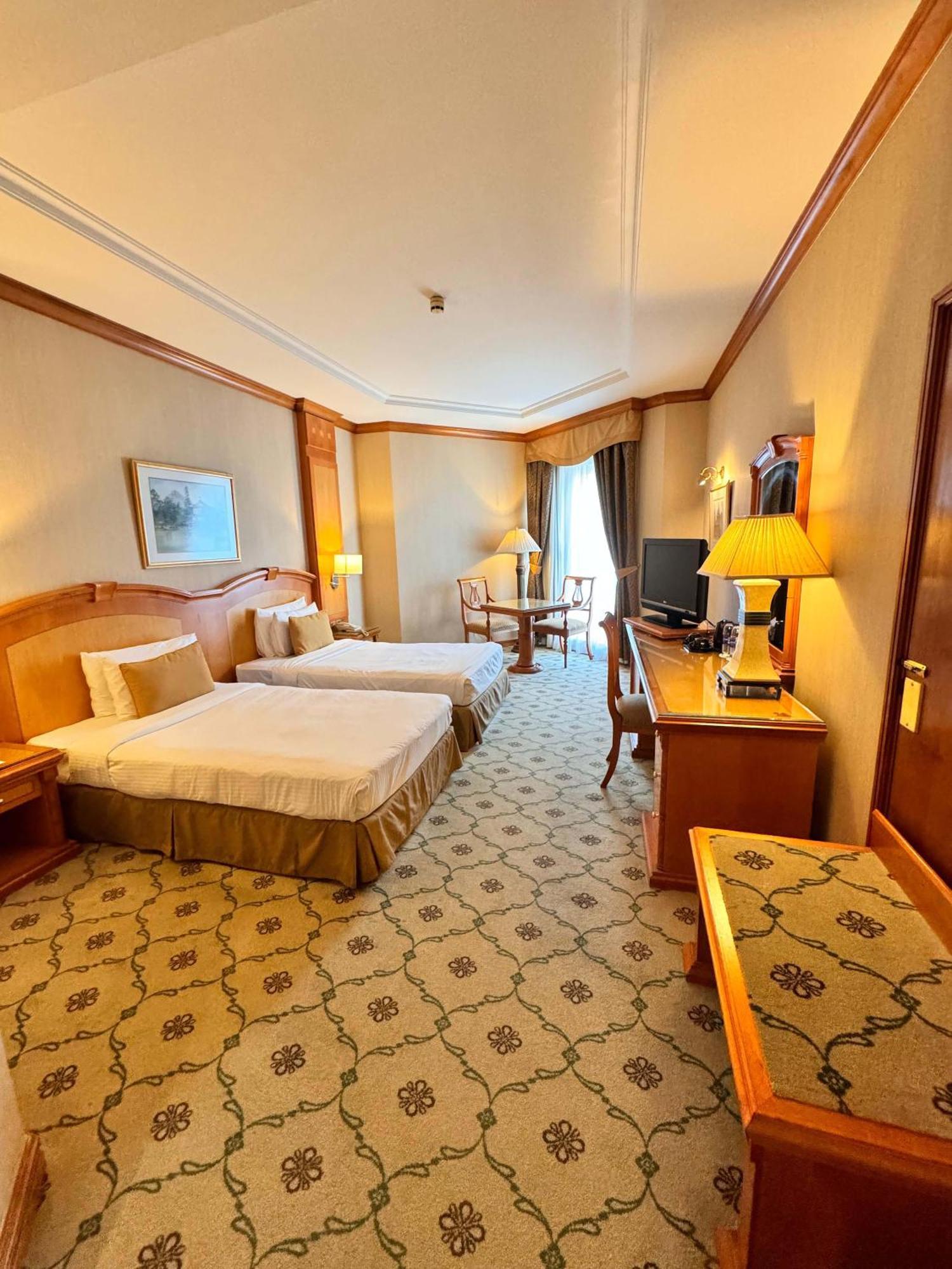 Knight Castle Hotel - Formerly Known As Carlton Palace Hotel Dubai Esterno foto