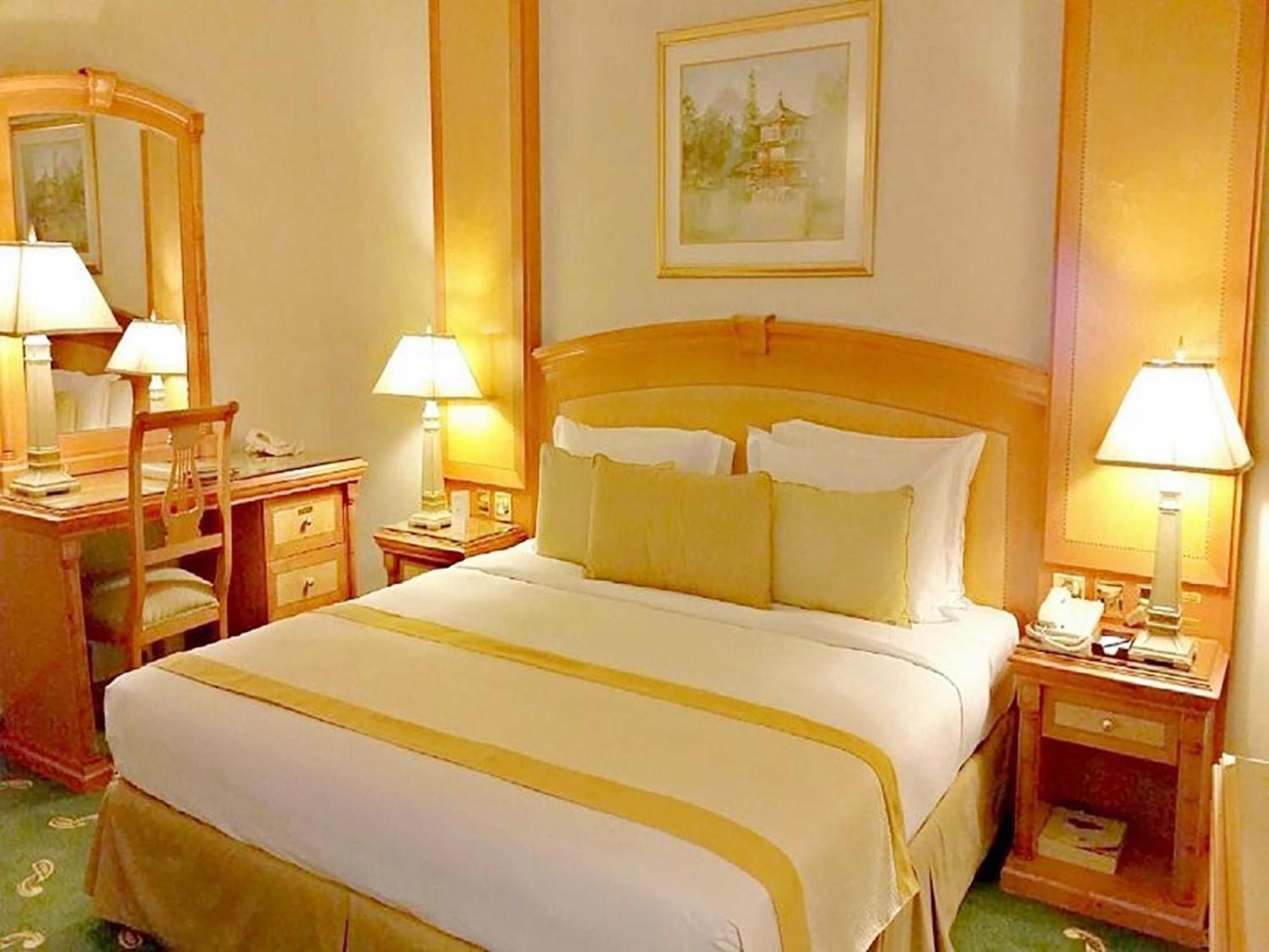 Knight Castle Hotel - Formerly Known As Carlton Palace Hotel Dubai Esterno foto