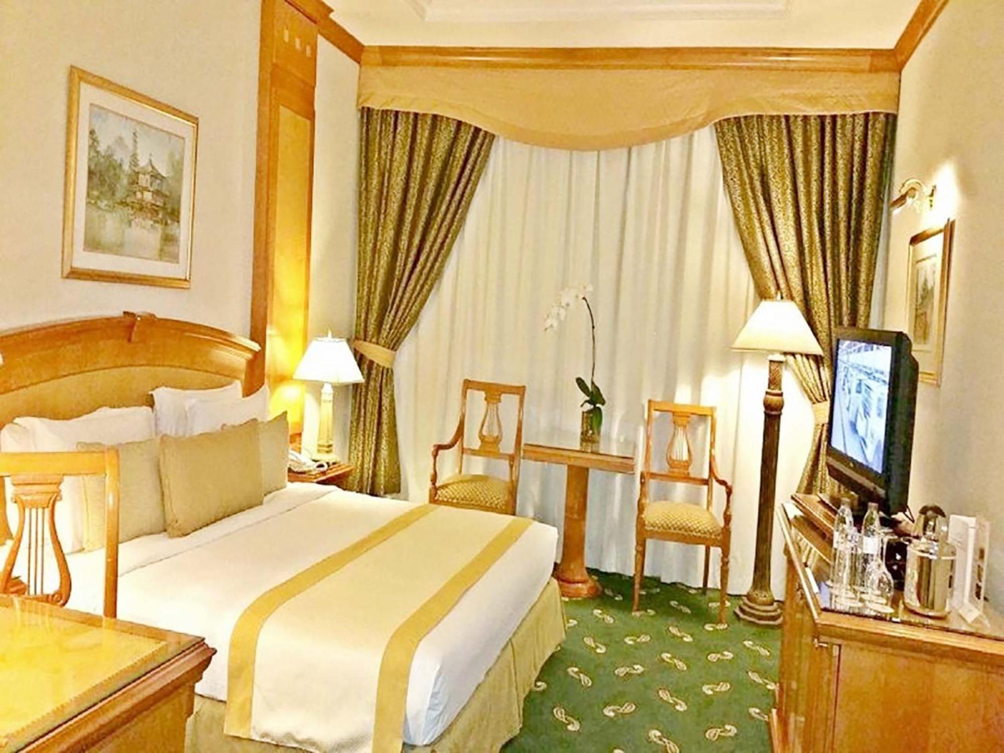 Knight Castle Hotel - Formerly Known As Carlton Palace Hotel Dubai Esterno foto